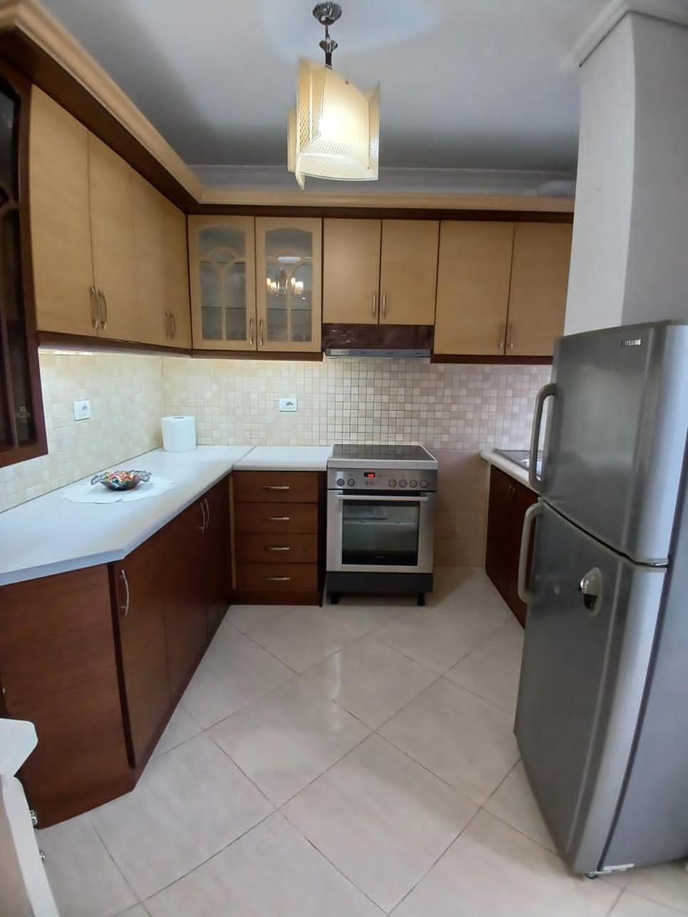 Mato Apartment จีโรคาสเตอร์ ภายนอก รูปภาพ