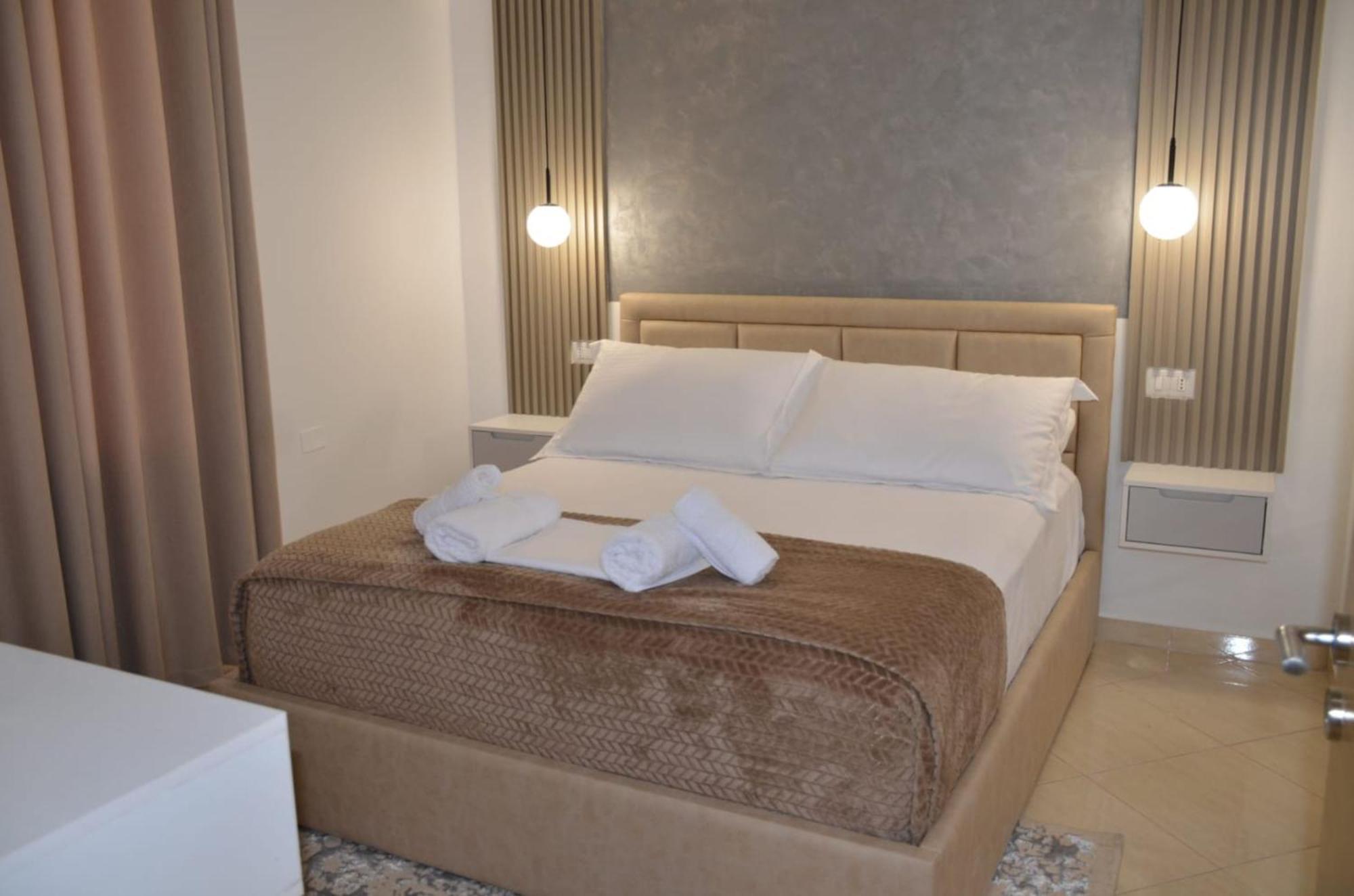 Mato Apartment จีโรคาสเตอร์ ภายนอก รูปภาพ